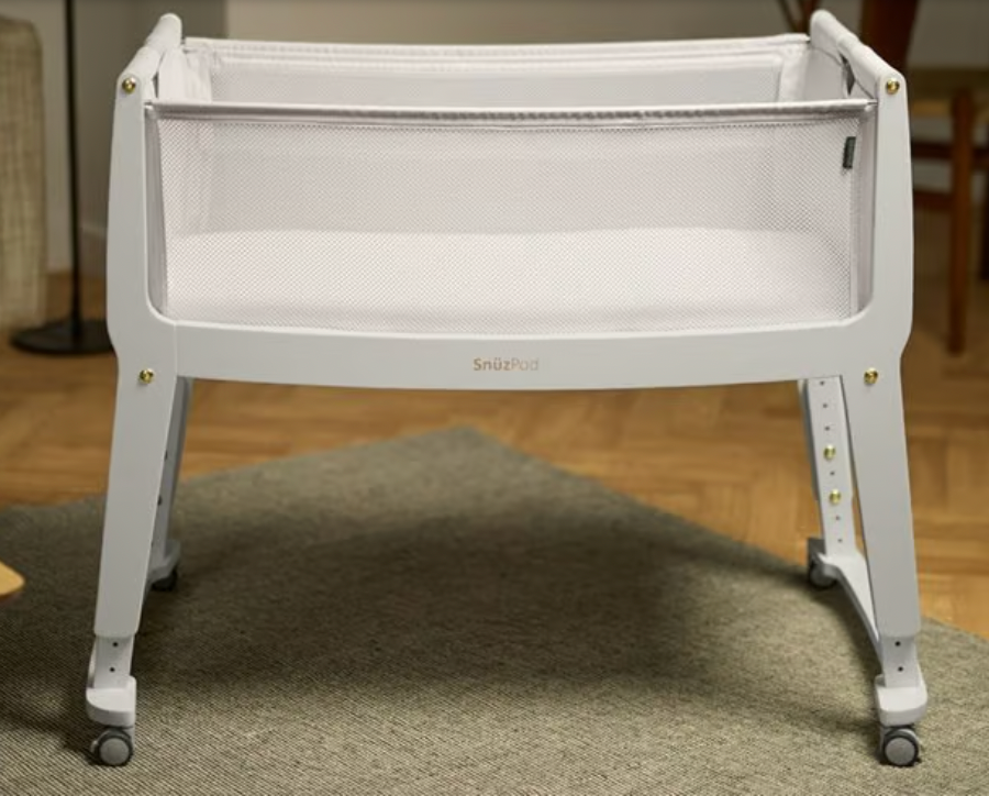 SnuzPod Studio Bedside Crib, Paris White - with wheels