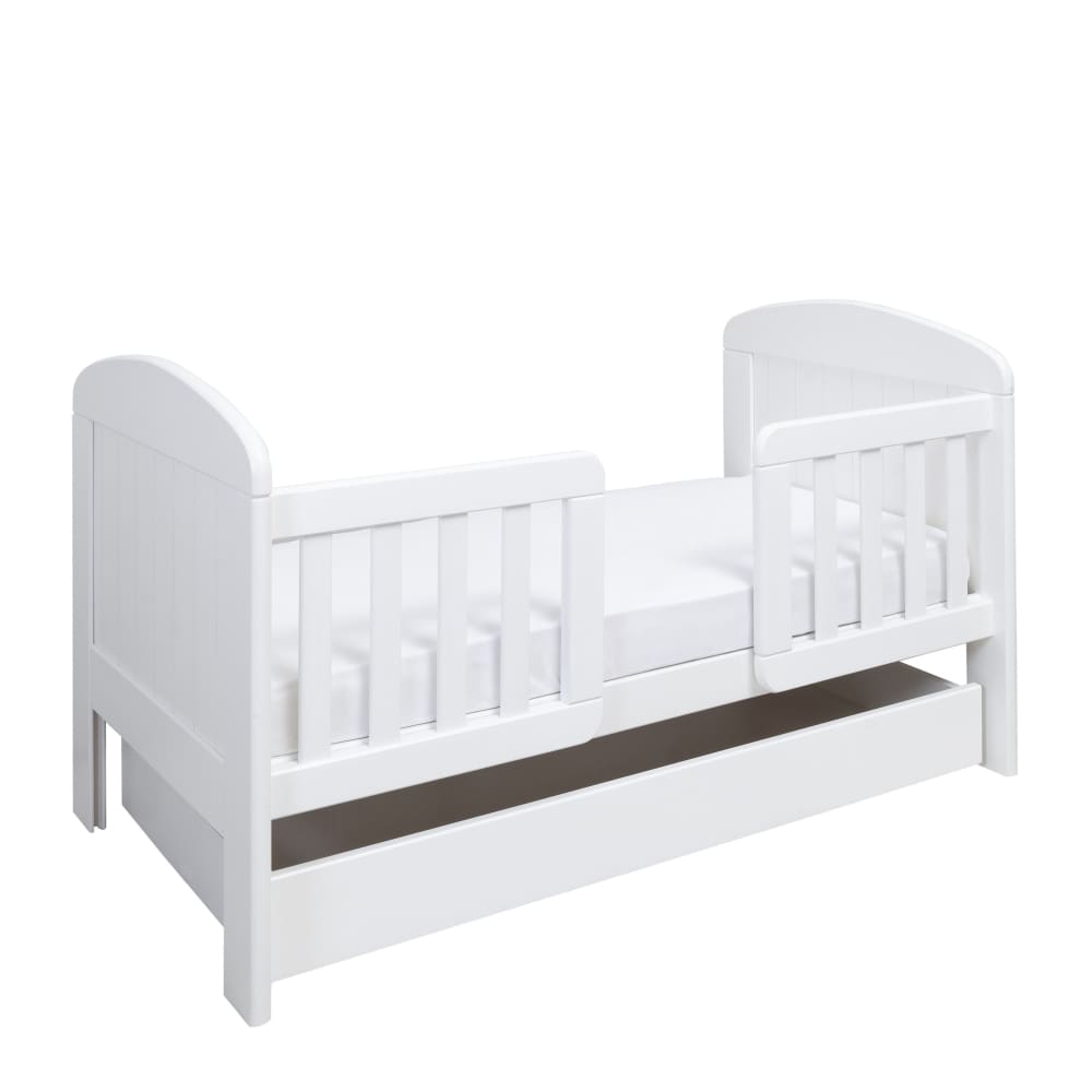 Mia hotsell classic cot